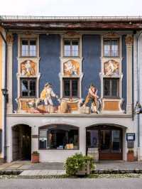 🏔 Mittenwald: A Bavarian Village Painted by Nature and Tradition 🎻🇩🇪