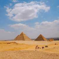 🏜 Pyramids of Giza: Timeless Wonders of the Ancient World 🇪🇬✨