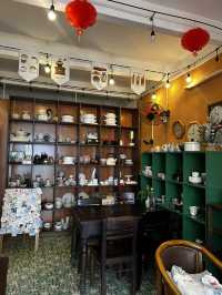 Vintage hidden cafe in Da Nang 👀