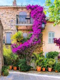 🏡 Stone by Stone, Sky by Sky – Grimaud, Côte d’Azur, France