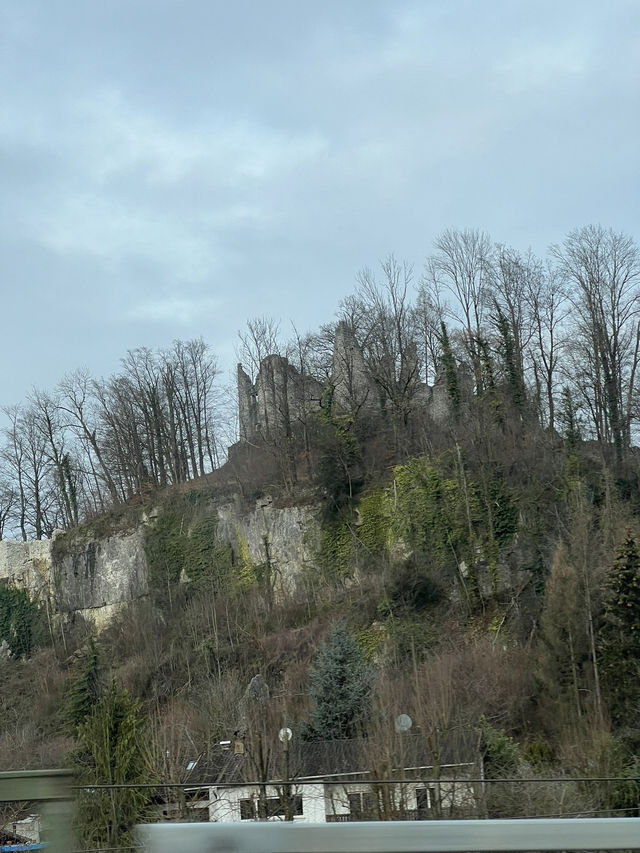 🏰✨ Feldkirch, Austria — Where Medieval Charm Meets Alpine Magic ✨🏞️