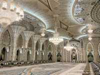 🌙 은빛 하늘 아래의 침묵, 모스크의 밤 🇦🇪