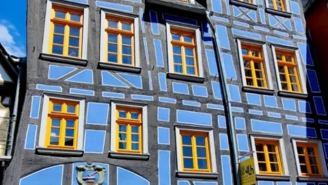 Idstein: สุดยอดเมืองในฝันที่มีบ้านโครงไม้สไตล์เยอรมันที่งดงามราวกับเทพนิยาย 。 — traveler post in Idstein