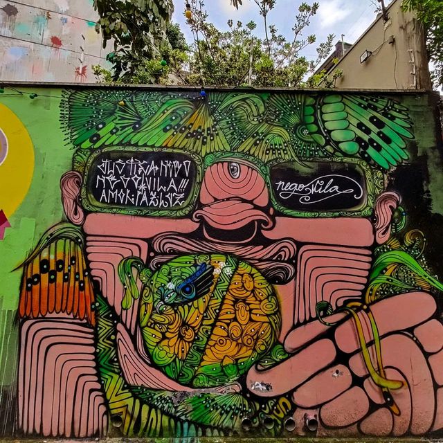 Exploring the city of contrasts - São Paulo 