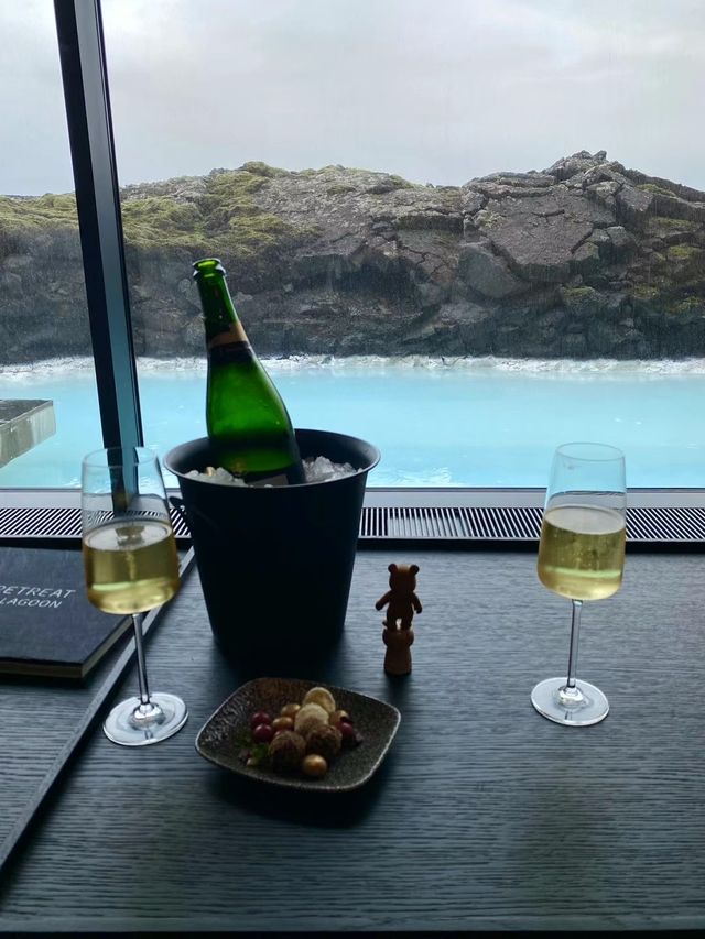 冰島 Blue Lagoon 露天溫泉顏值天花板