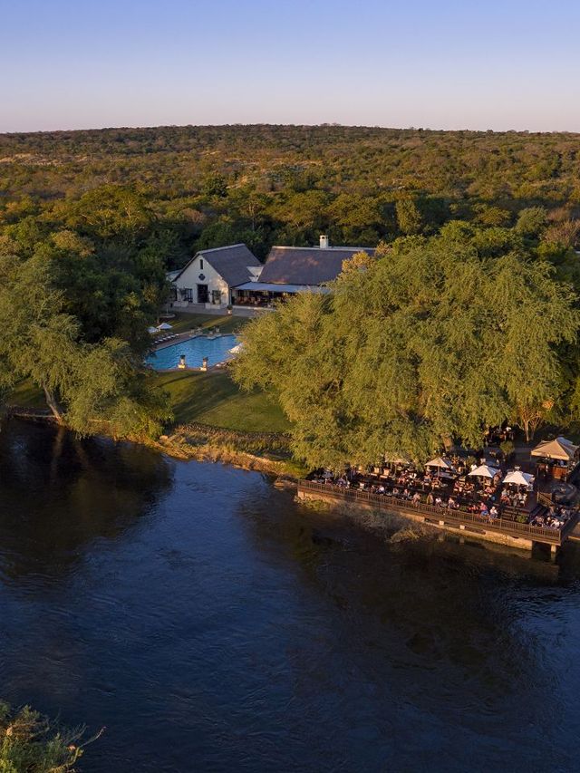 🌍✨ Unwind in Zambia: Top Stay at Victoria Falls! ✨🌍