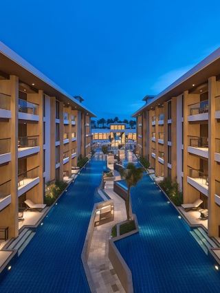 🌴🏖️ Boracay Bliss: Top Stay at Henann Crystal Sands! 🌞🍹
