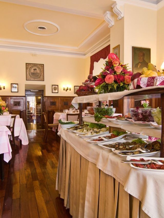 🌟 Rome's Hidden Gem: Bettoja Hotel Massimo d'Azeglio 🏨✨