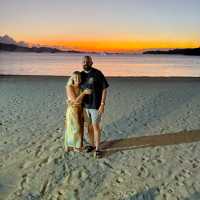 Summer lovin’ sunset in Gili Sudak 🌅 