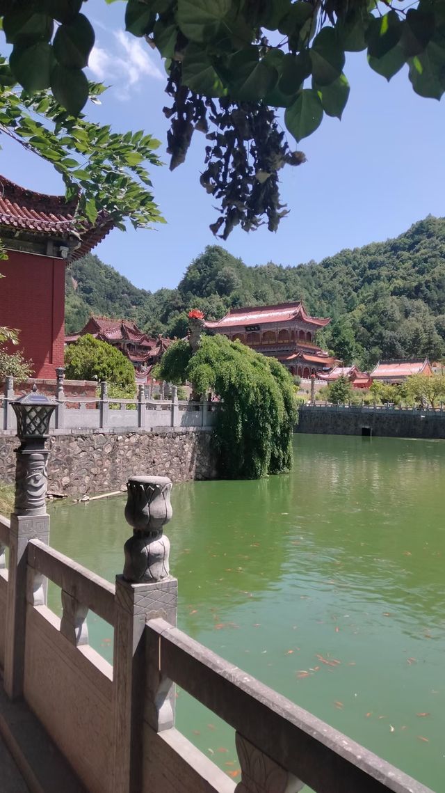 人間淨土-天水曼殊寺