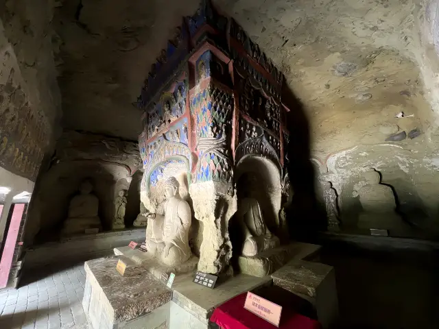 The Ten Thousand Buddhas Hall Grottoes