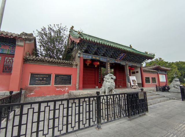 鄭州城隍廟。