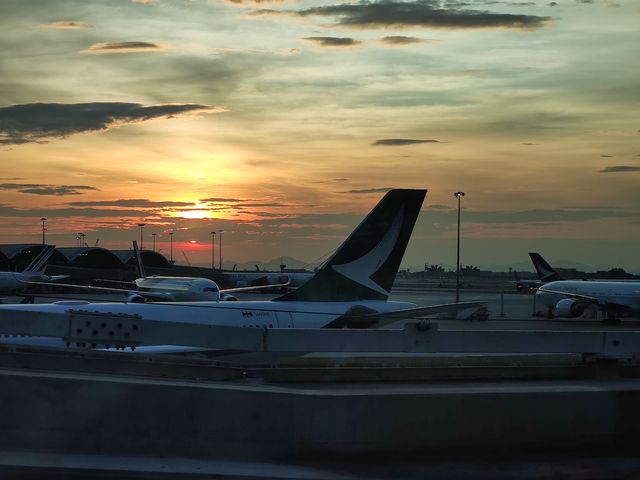 香港國際機場。