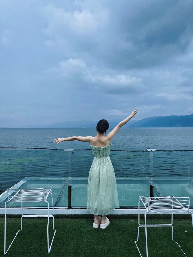 大理雙廊的夕陽實在太美了。