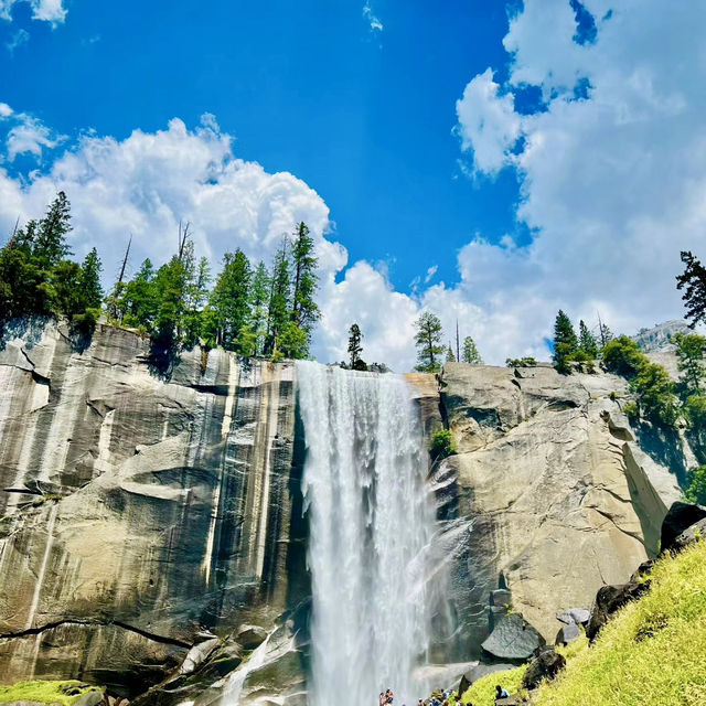 Yosemite National Park Natural scenarios With  fantastic Beauty of place 