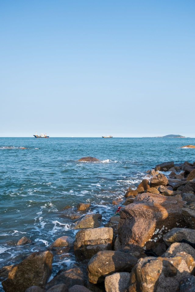山海不相逢，相愛的人在海邊等你！。