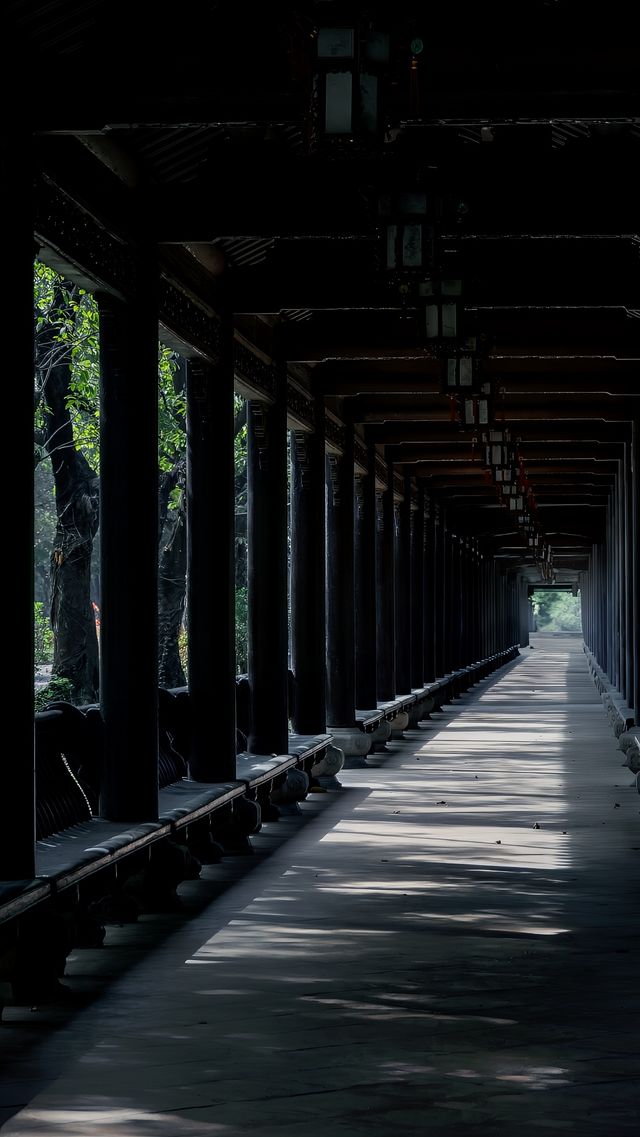 東莞嶺南園林道滘鎮粵暉園。