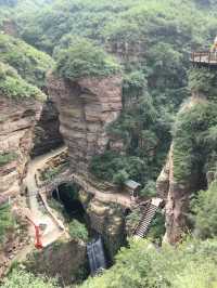 黃崖洞旅遊區。