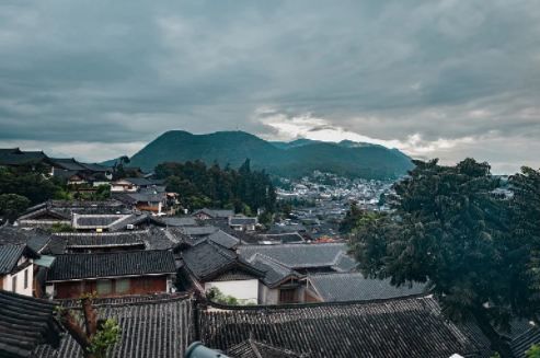 《玉龍劃船：悠遊仙境之旅》
