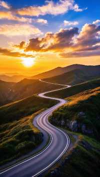 盤山公路，是青春的賽道，是夢想的起點。