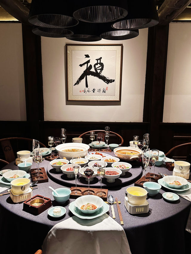 別具一格吃川菜品葡萄美酒