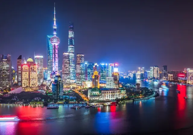 東方明珠：鋼索雲端瞰百年