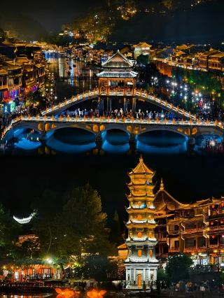 A Super Practical 3-Day Travel Guide to Fenghuang Ancient City