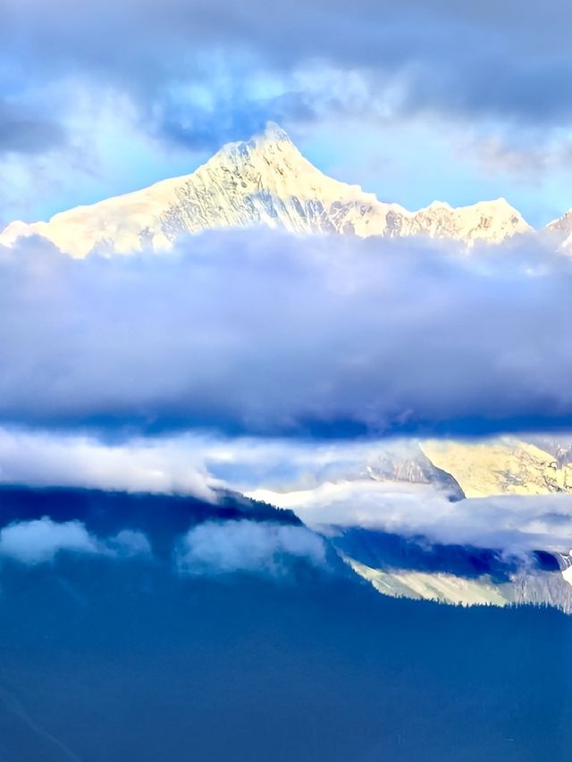 雲南第一峰 高顏值令人迷戀