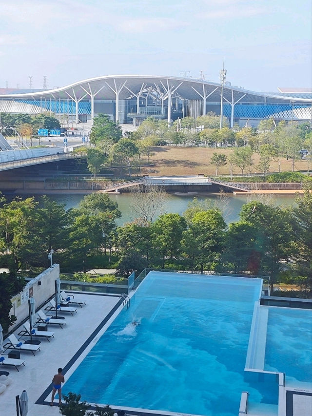 🏊🏻‍♂️深圳高空游向日落！CP值爆錶無邊際泳池Staycation🌇