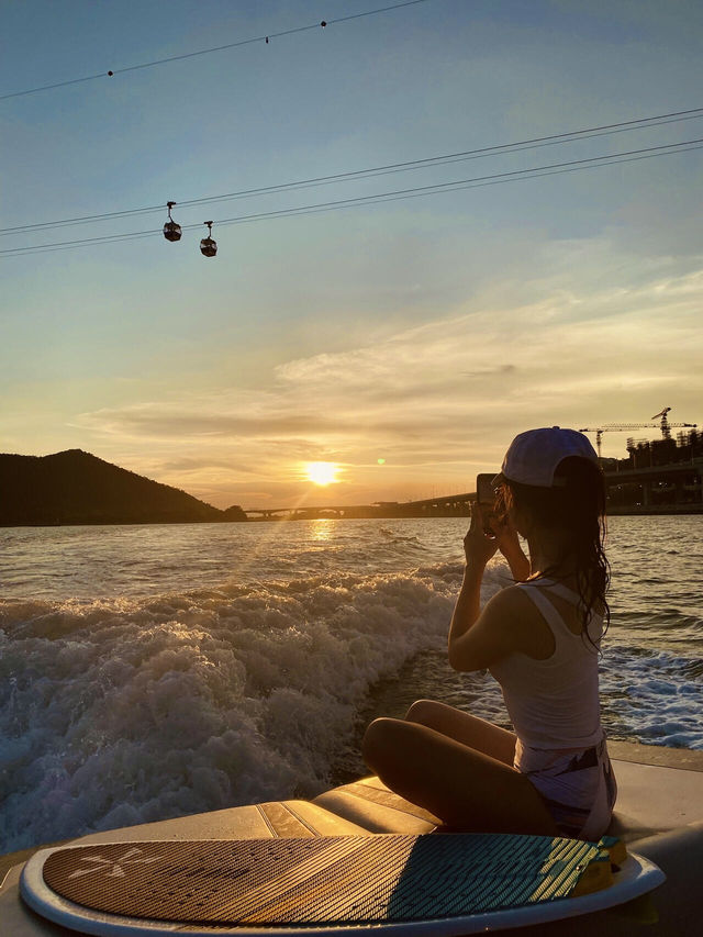 🌊香港東涌尾波衝浪，刺激拉滿！