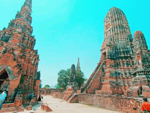 Temples, Tuk-Tuks & Travel Hacks: Backpacking Ayutthaya