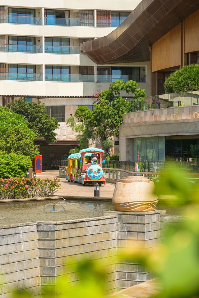 陽光與豐盛早餐嘅組合，太適合三亞度假啦