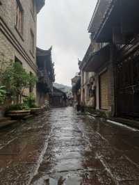 那年走在湘西古城的街道