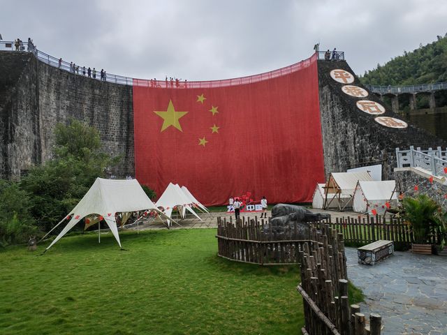 來到溧陽不能錯過的震撼石壩！平橋石壩真的太太太上鏡了 這個亞洲最大的漿砌石拱壩位於溧陽市平橫線，答