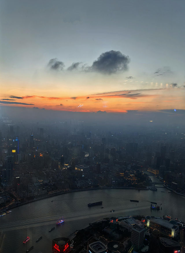 上海夜|3個爆火點位!拍活富貴感 上海夜|3個爆火點位!拍活富貴感