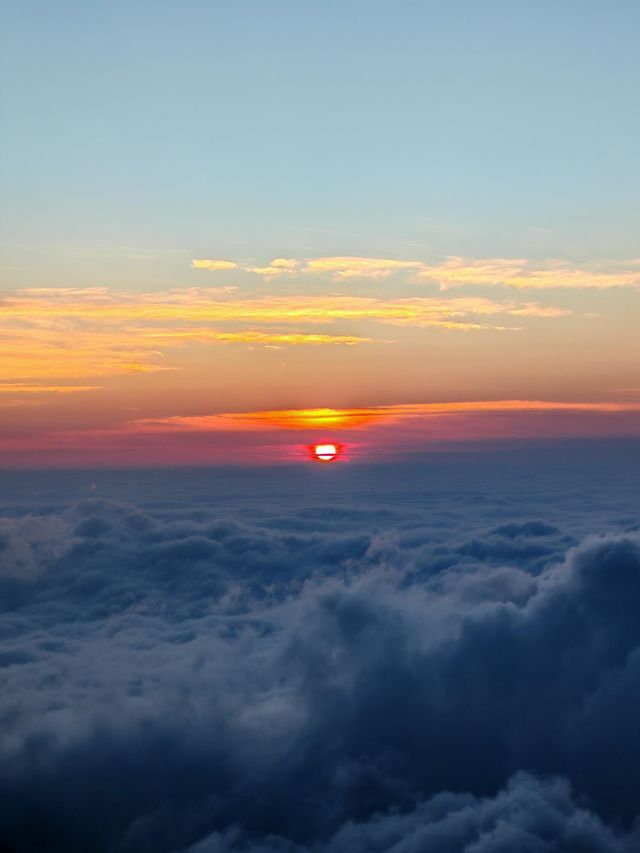 黃山30小時極限挑戰：兩天一夜保姆級攻略，解鎖100%精華體
