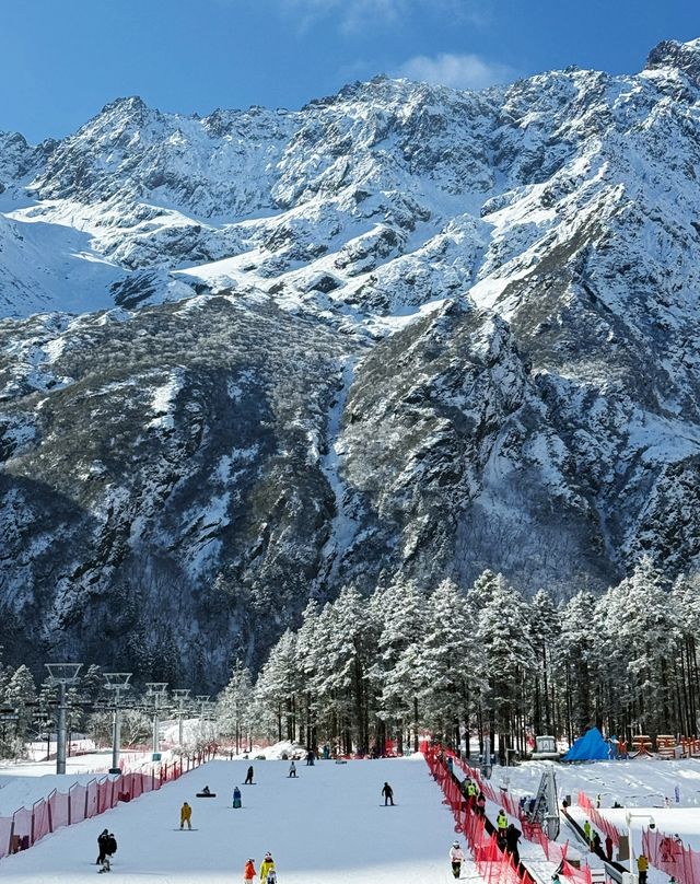 這簡直就是 滑雪愛好者的福音!!! 這簡直就是 滑雪愛好者的福音!!!