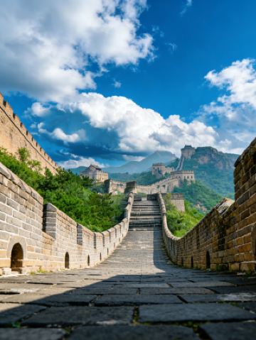Escape the crowds! Just outside Beijing, I found a "hidden gem" of the Great Wall