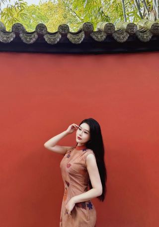 Traveling through the world’s everyday life reveals true elegance! The red walls and bamboo shadows of Wuhou Shrine hold the gentle spirit of Chengdu spanning a thousand years.
