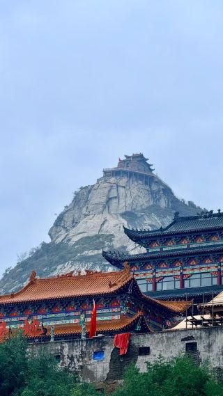 茉舍ホテルに宿泊し、鎮平北頂へ