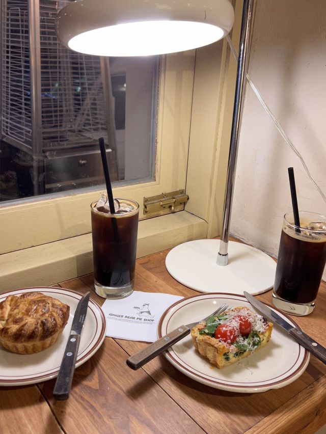 줄서서 먹는 미트파이 맛집, 잠실 ‘진저베어파이샵‘