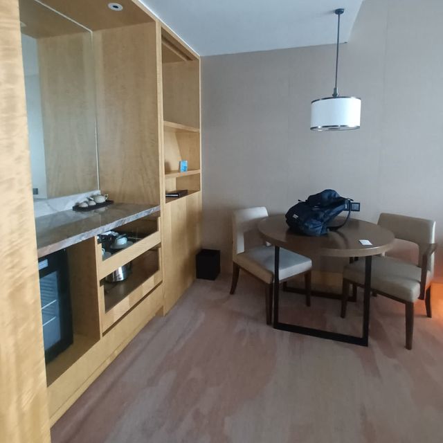 [深圳酒店] 人均$750包自助早晚餐 ｜超大空間