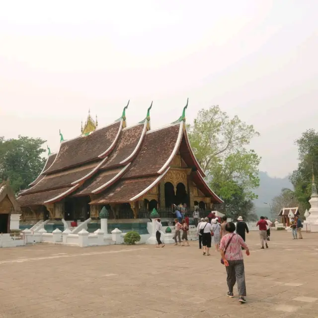 A spiritual beauty of Wat Xieng Thong