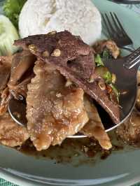 ก๋วยเตี๋ยวเรือร้อยล้าน ความอร่อยแบบจุกๆ