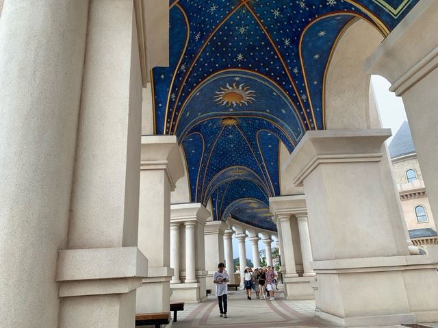 Louvre At SunWorld Bana Hills