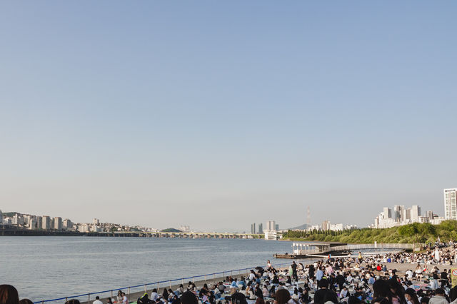 Banpo Hangang Park | South Korea