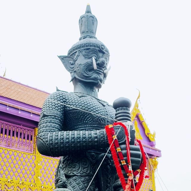 ท้าวเวสสุวรรณวัดบางจากนนทบุรี
