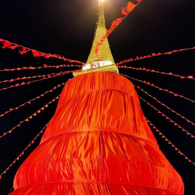 งานวัดภูเขาทอง  งานวัดกลางกรุง สุดคลาสสิค