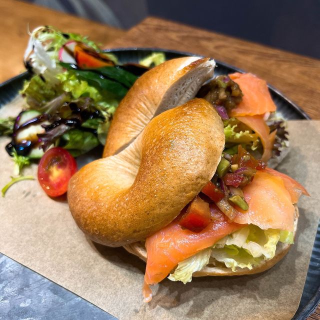 創意特色bagel，精緻牛角酥窩夫 @ Swing.at 
