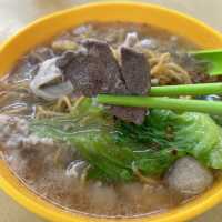 走進華人聚集地尋覓豬肉粉